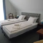 Millennium Homestay *